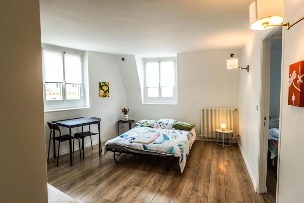 Sunny Apartement Notre Dame Paris Exterior photo